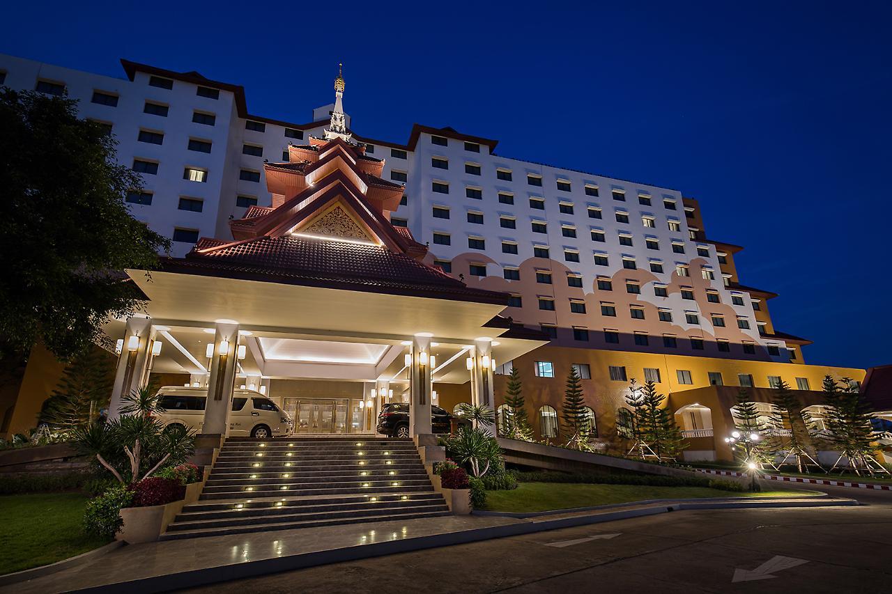 The Heritage Chiang Rai Hotel And Convention Exterior photo The Royal Thai Police Hospital