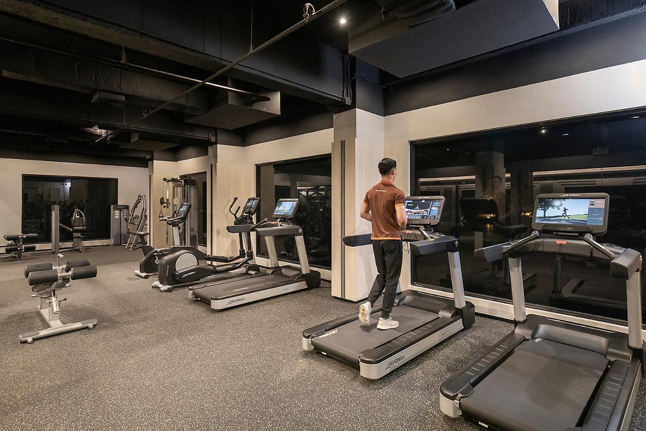 The Heritage Chiang Rai Hotel And Convention Exterior photo The gym at the hotel