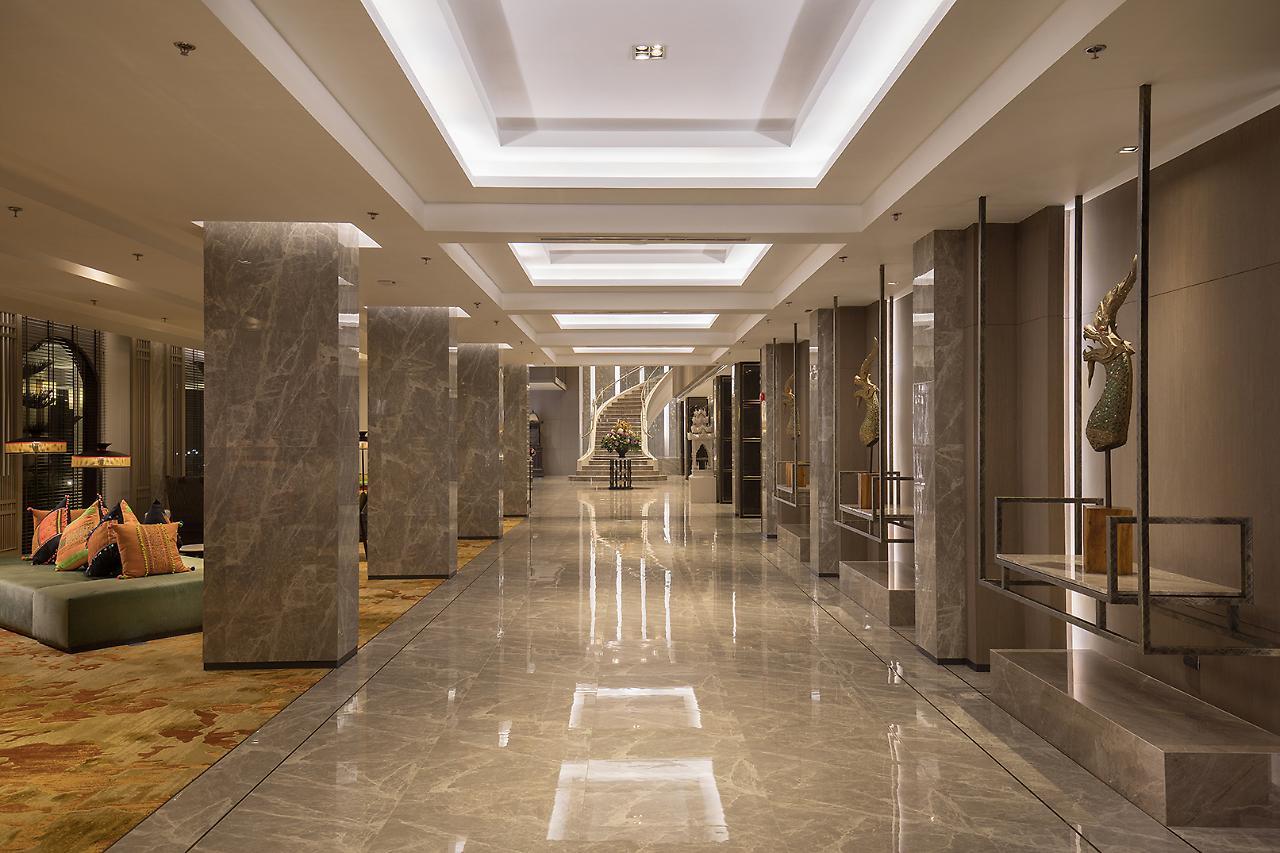 The Heritage Chiang Rai Hotel And Convention Exterior photo Lobby