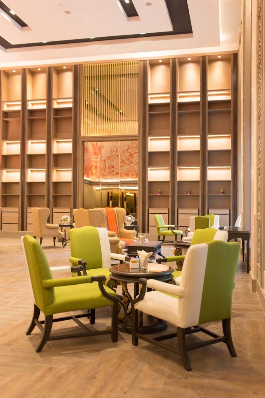 The Heritage Chiang Rai Hotel And Convention Exterior photo The lobby of the hotel